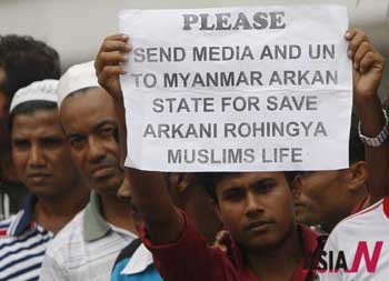 Rohingya Muslims in Maylaysia Protest Against Myanmar Violence