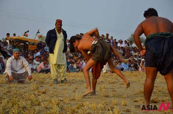 Ancient Form Of Wrestling Played In Pakistan Said To Have Developed To Greco-Roman Form Of Wrestling