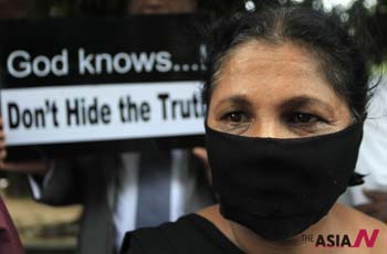 Wife Of A Missing Journalist Stages Protest In Colombo Asking The Gov't To Reveal What Happened To Him