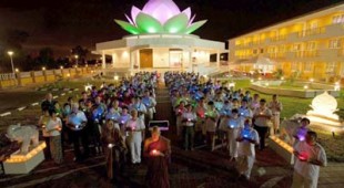 Temple maiden Wesak Day Celebration