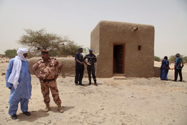 Mali Restoring Mausoleums