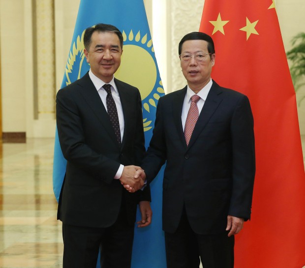 BEIJING, July 12, 2016 (Xinhua) -- Chinese Vice Premier Zhang Gaoli (R) holds talks with First Deputy Prime Minister of Kazakhstan Bakytzhan Sagintayev during a meeting of the China-Kazakhstan Cooperation Committee in Beijing, capital of China, July 12, 2016. Zhang and Sagintayev are co-chairs of the meeting of Committee. (Xinhua/Liu Weibing) (wjq) (cxy)