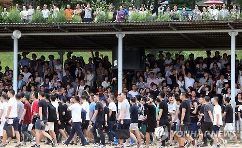 This undated file photo shows new recruits at a South Korean boot camp. (Yonhap)