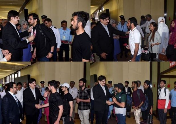 Sindh Chief Minister Syed Murad Ali Shah receiving Pakistani students airlifted from Bishkek, at Karachi airport 